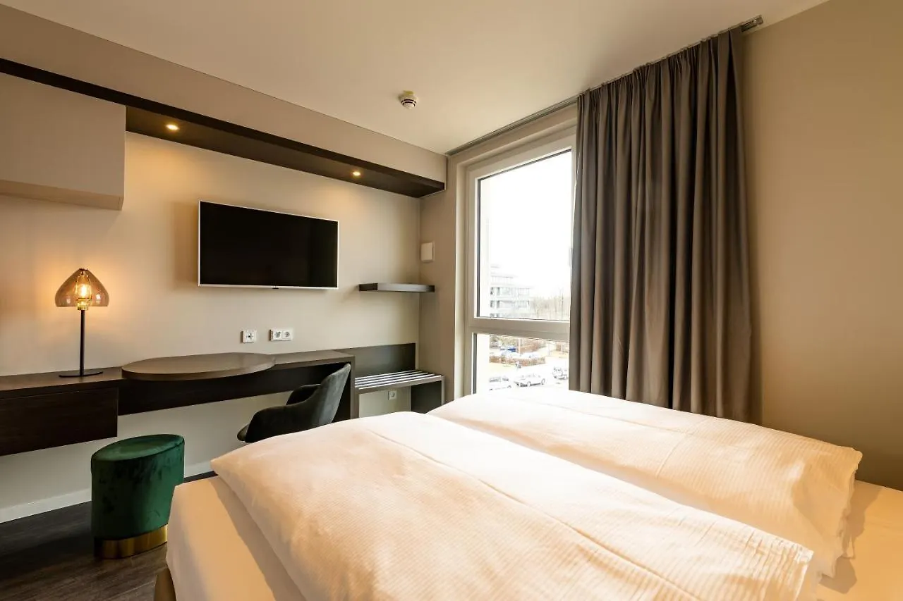 Aparthotel MASEVEN München Messe Trudering