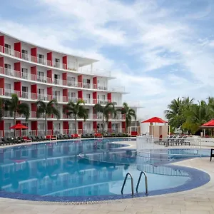 royal-decameron-cornwall-beach-hotel.comcaribbean.com/